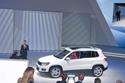 Das zweite Highlight von VW auf dem Genfer Autosalon war der Tiguan. Die Wolfsburger zeigen den SUV mit dem neuen Familiengesicht und haben dem kleinen Offroader ein Facelift beschert.