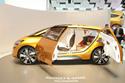 Renault blickt mit der Studie R-Space in die Zukunft. Debüt feierte der Van auf dem Autosalon in Genf 2011. Kindern dürfte der R-Space gefallen: Der Fond ist als Spielplatz angelegt.