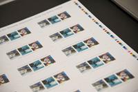 Klicken Sie hier, um das Album zu sehen: (07) Weltrekord Briefmarkendruck bei Gutenberg AG in Schaan, Bogenkontrolle