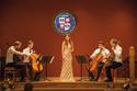 Isabel Pfefferkorn, Mezzosopran mit einem jungen Cellisten-Quartett