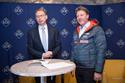 Roland Schubert, CEO der LGT Bank AG und Alexander Ospelt, Präsident des Liechtensteinischen Skiverbandes