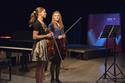 Ariana Puhar und Paula Huemer, Violine