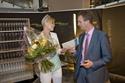 Willi Gebelein Geschäftsleiter von Delta Möbel bedankt sich bei der neuen Miss Schweiz Dominique Rinderknecht für ihren Besuch und wünscht Ihr weiterhin alles Gute! © exclusiv
