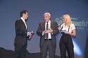 Sportnacht Davos, Bruno Martignoni, Igor Mijatovic und Matteo Tosetti nehmen für die U17 die Auszeichnung von Trainer Otto Pfister entgegen