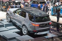 Klicken Sie hier, um das Album zu sehen: Land Rover • Auto-Salon Genf