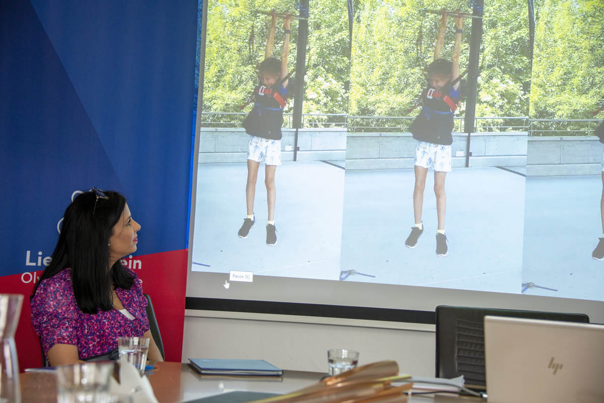 Sport- und Bildungsministerin Dominique Hasler freut sich auf einen tollen sportlichen Tag mit viel Bewegung und Spass!