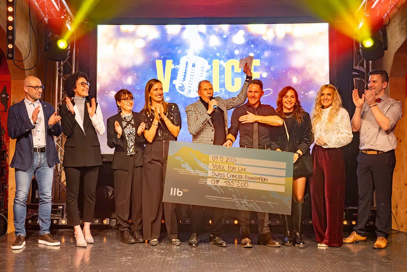 (v.l.) Pascal Lehner, Jeannette Lehner, Dr. Eveline Daetwyler, Anna Scheliga, Kurt Aeschbacher, Andy Bircher, Selina Fink, Sabrin Breuss, Christof Ritter