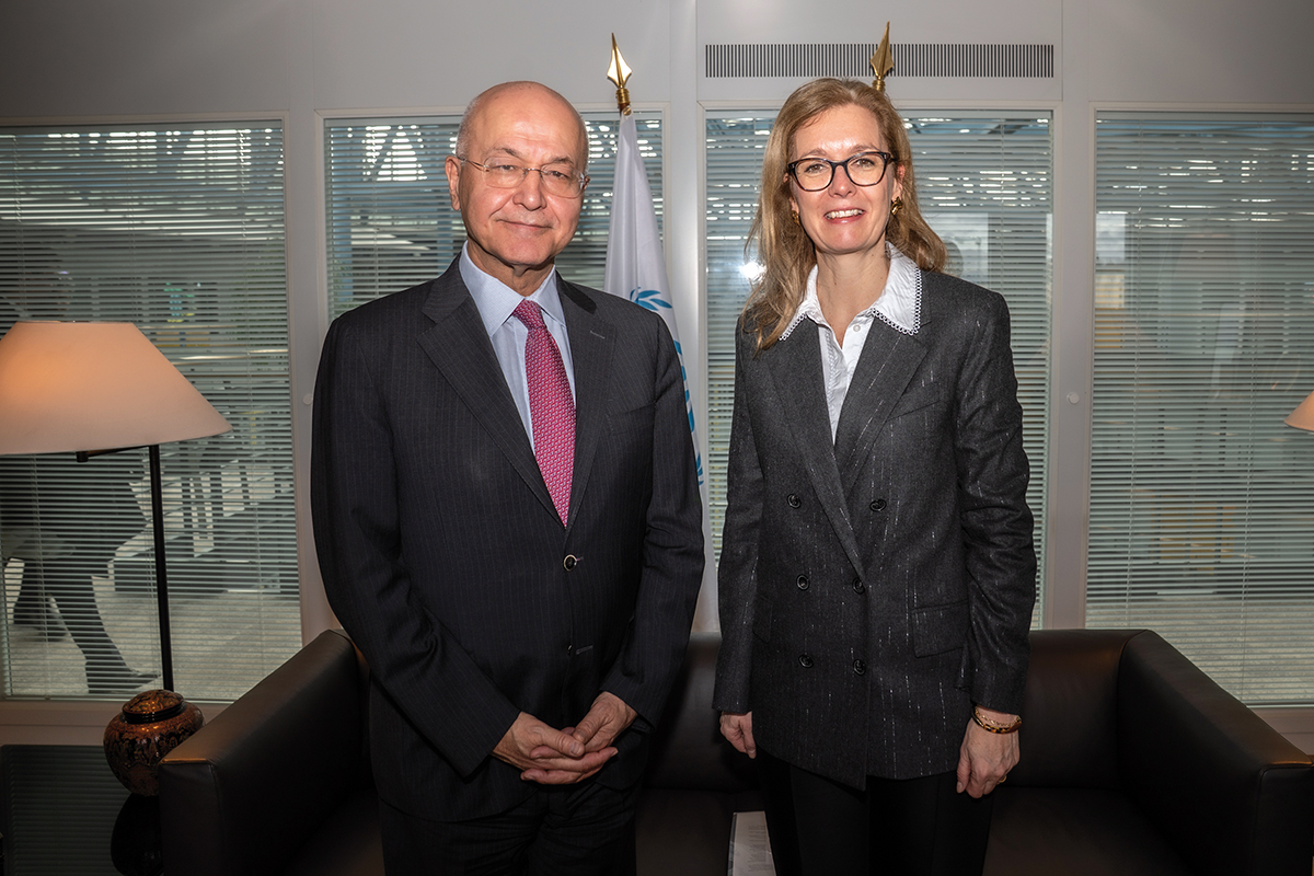 Regierungschefin-Stellvertreterin Sabine Monauni mit Barham Salih, UN-Flüchtlingshochkommissar (UNHCR) (Quelle: Pierre-Michel Virot)
