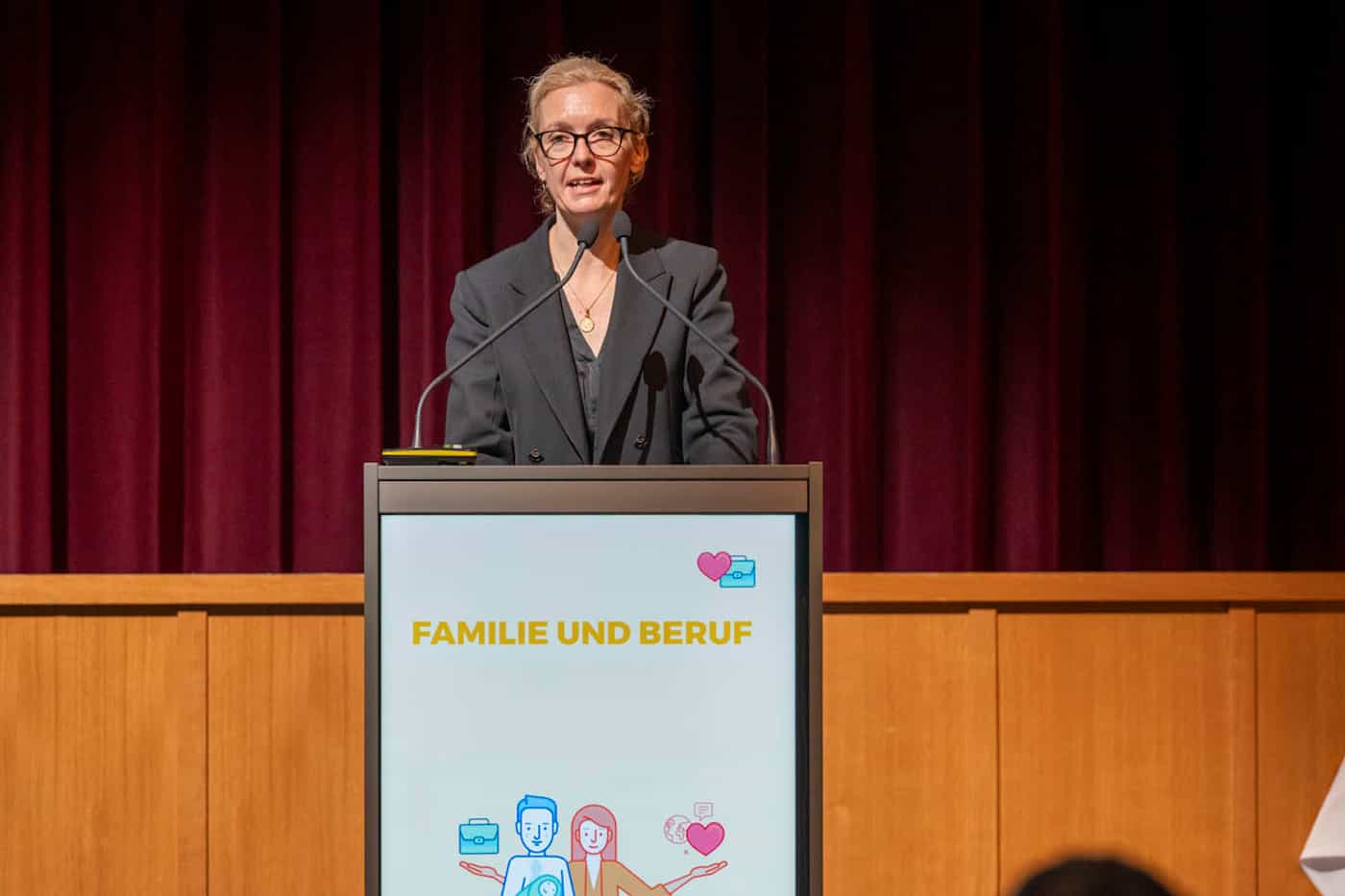 Regierungschef-Stellvertreterin und Wirtschaftsministerin Sabine Monauni