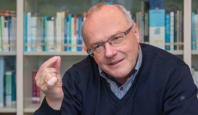 Prof. Dr. Reinhard Haller