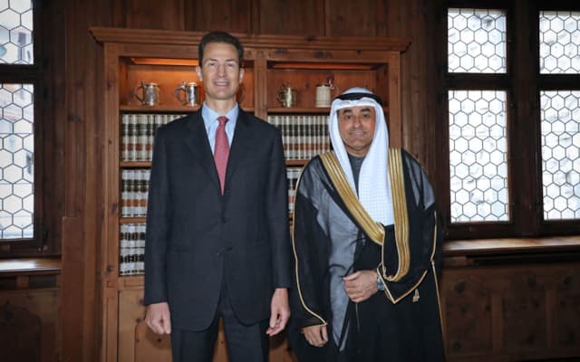  S.D. Erbprinz Alois von und zu Liechtenstein und S.E. Yaqoub Yousef E. Kh. Alsanad, Botschafter des Staates Kuwait