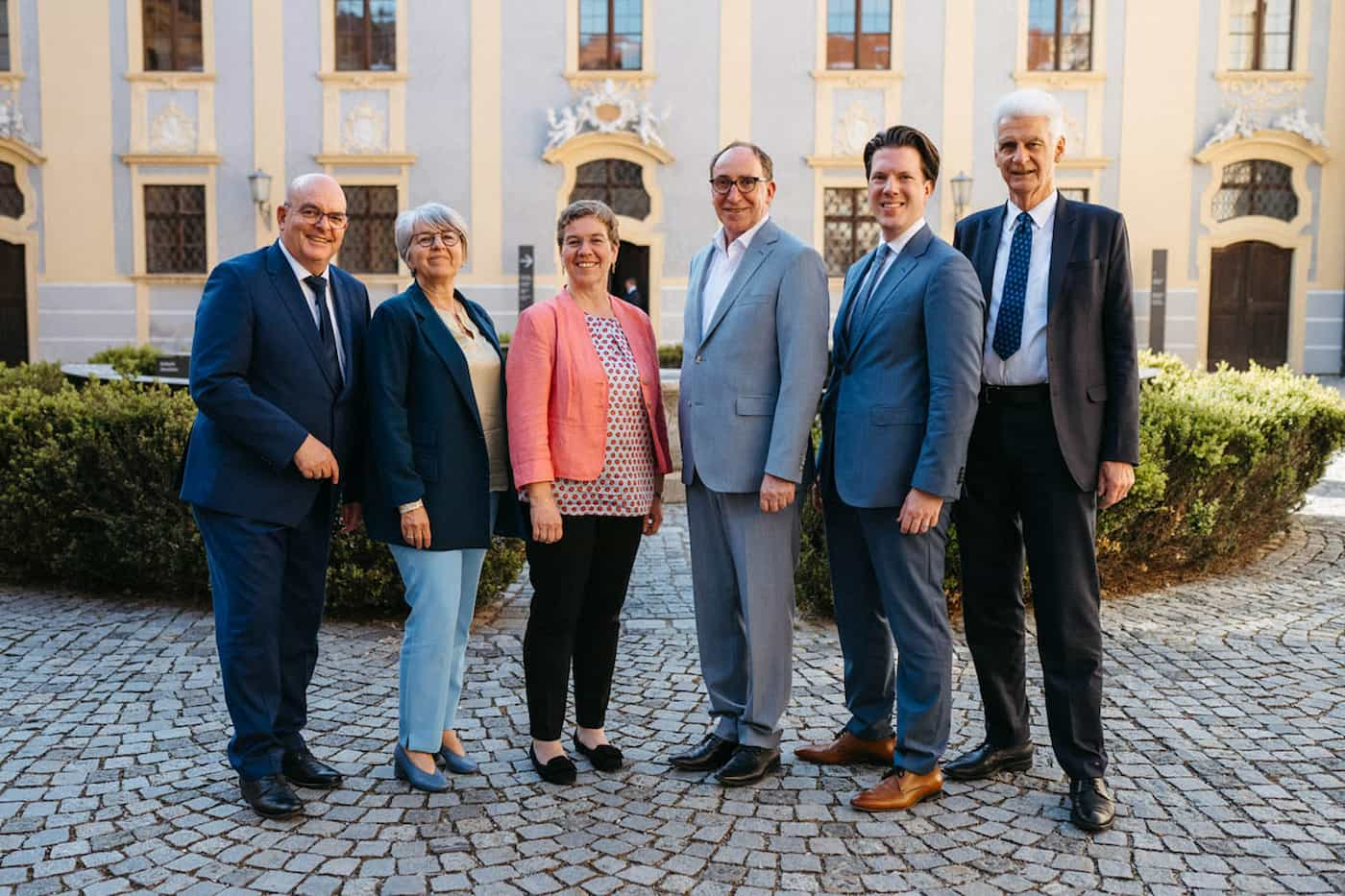 Staatssekretär Edgar Franke, Deutschland, Bundesrätin Elisabeth Baume-Schneider, Schweiz, Ministerin Martine Deprez, Luxemburg, Bundesminister Johannes Rauch, Österreich, Regierungsrat Manuel Frick und Staatssekretär Rolf Schmachtenberg, Deutschland am Treffen der deutschsprachigen Sozial- und Gesundheitsminister in Dürnstein. (Quelle: florianrogner photography)