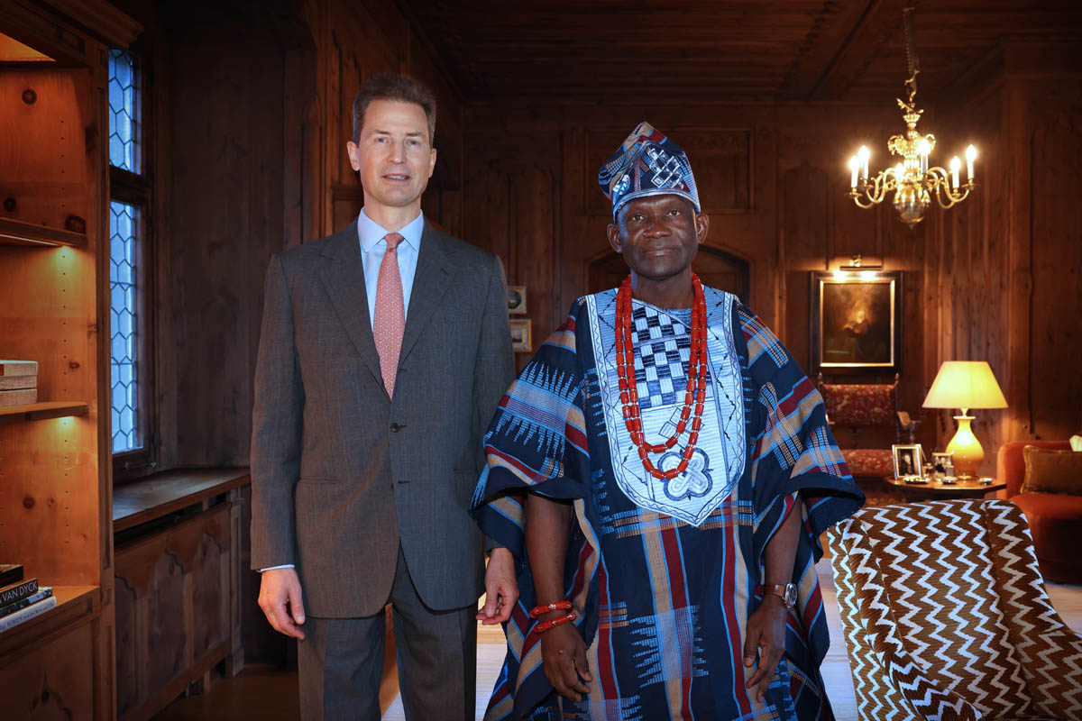 S.D. Erbprinz Alois von und zu Liechtenstein und S.E. Wahab Adekola Akande, Botschafter der Bundesrepublik Nigeria.