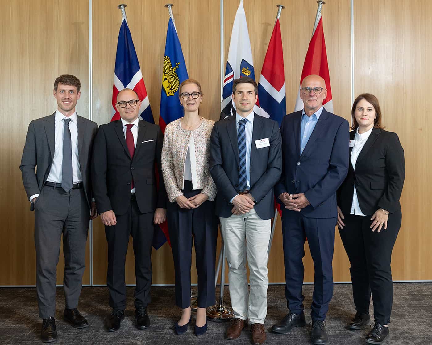 (v.l.) Die Liechtenstein-Delegation mit Maximilian Rüdisser (LIHK), Abg. Roger Schädler, Aussenministerin Sabine Monauni, Abg. Sebastian Gassner, Sigi Langenbahn (LANV) und Delegationssekretärin Jessica F. Bucher. Foto: © Marius Fiskum