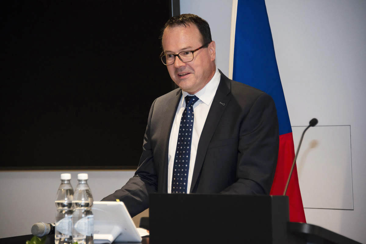  Honorarkonsul Dr. Thomas Zwiefelhofer