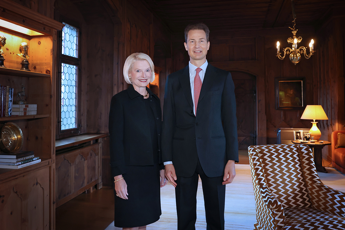  S. D. Erbprinz Alois empfängt neue US-Botschafterin Callista Gingrich auf Schloss Vaduz
