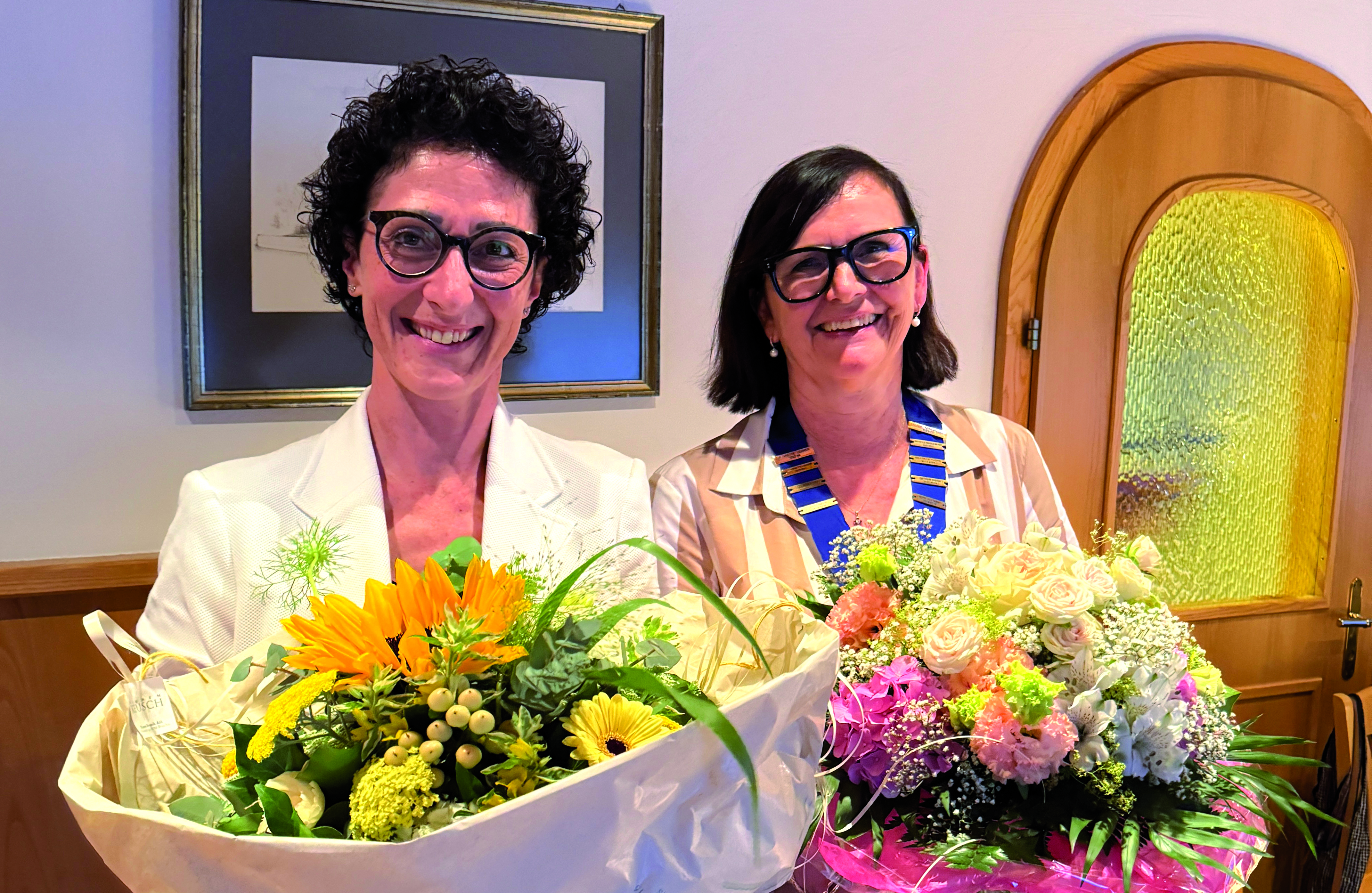 Scheckübergabe an ROKJ und Präsidiumswechsel bei Inner Wheel Liechtenstein-Rheintal