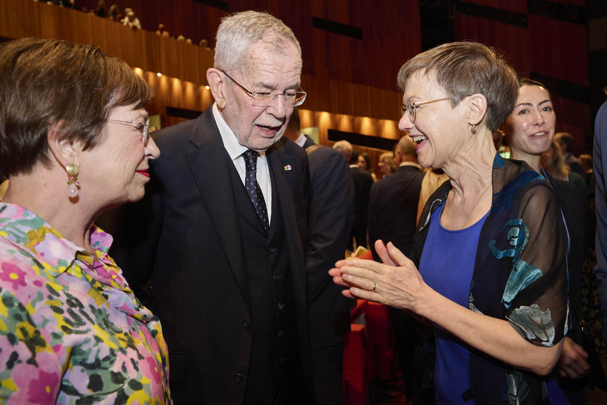 Regierungschefin Brigitte Haas trifft im Rahmen der Eröffnung der Bregenzer Festspiele den Bundespräsidenten der Republik Österreich, Alexander Van der Bellen. (Quelle: IKR/Michael Zanghellini) 