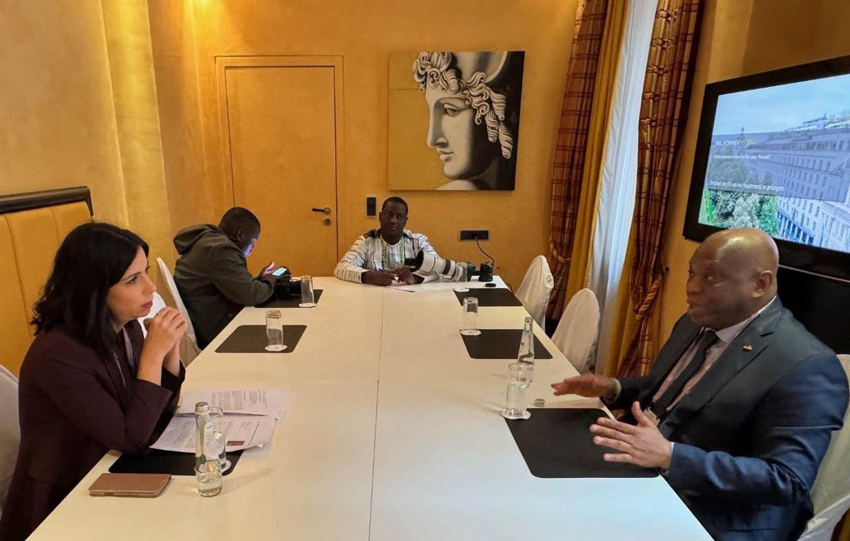 Arbeitsgespräch von Aussenministerin Dominique Hasler mit ihrem Amtskollegen Morissanda Kouyaté aus Guinea.