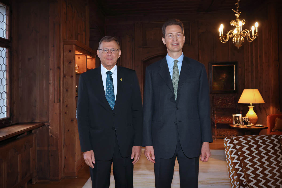 S.E. Tibor Shalev Schlosser, Botschafter von Israel und S.D. Erbprinz Alois von und zu Liechtenstein.