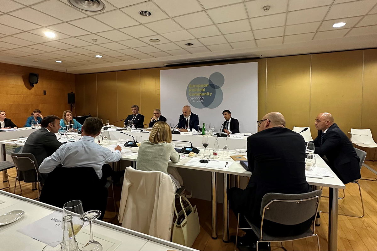 Round Table zum Thema Digitale Transformation und Künstliche Intelligenz.