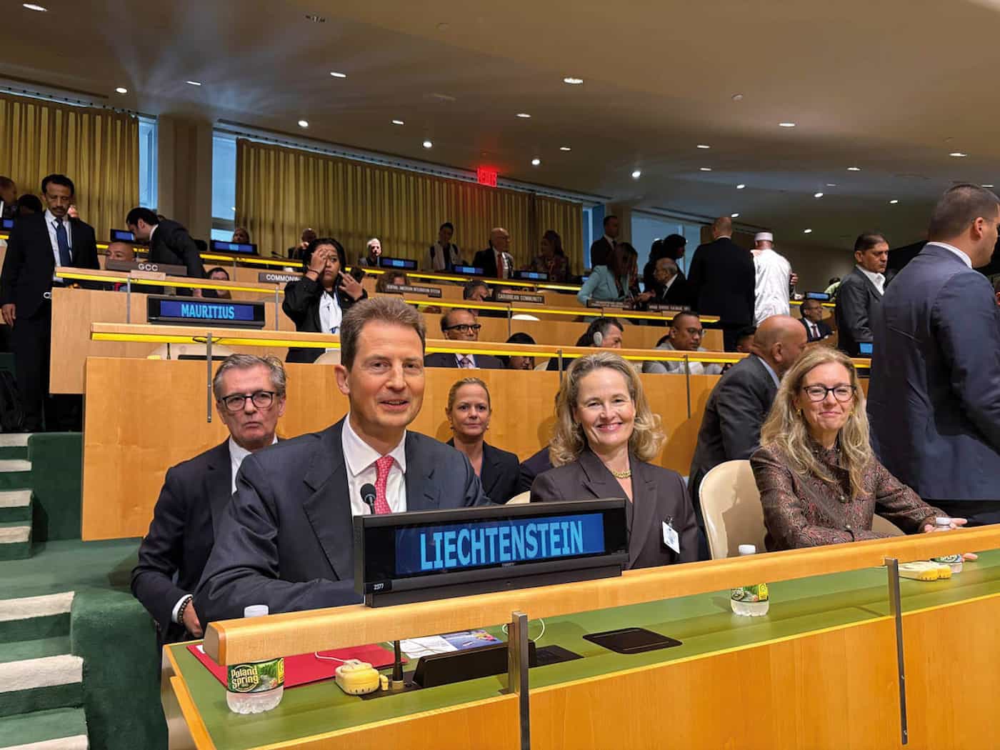 S.D. Erbprinz Alois von und zu Liechtenstein, I.K.H. Erbprinzessin Sophie von und zu Liechtenstein sowie Regierungschefin-Stellvertreterin Sabine Monauni bei der Eröffnung der Generaldebatte der Vereinten Nationen. 