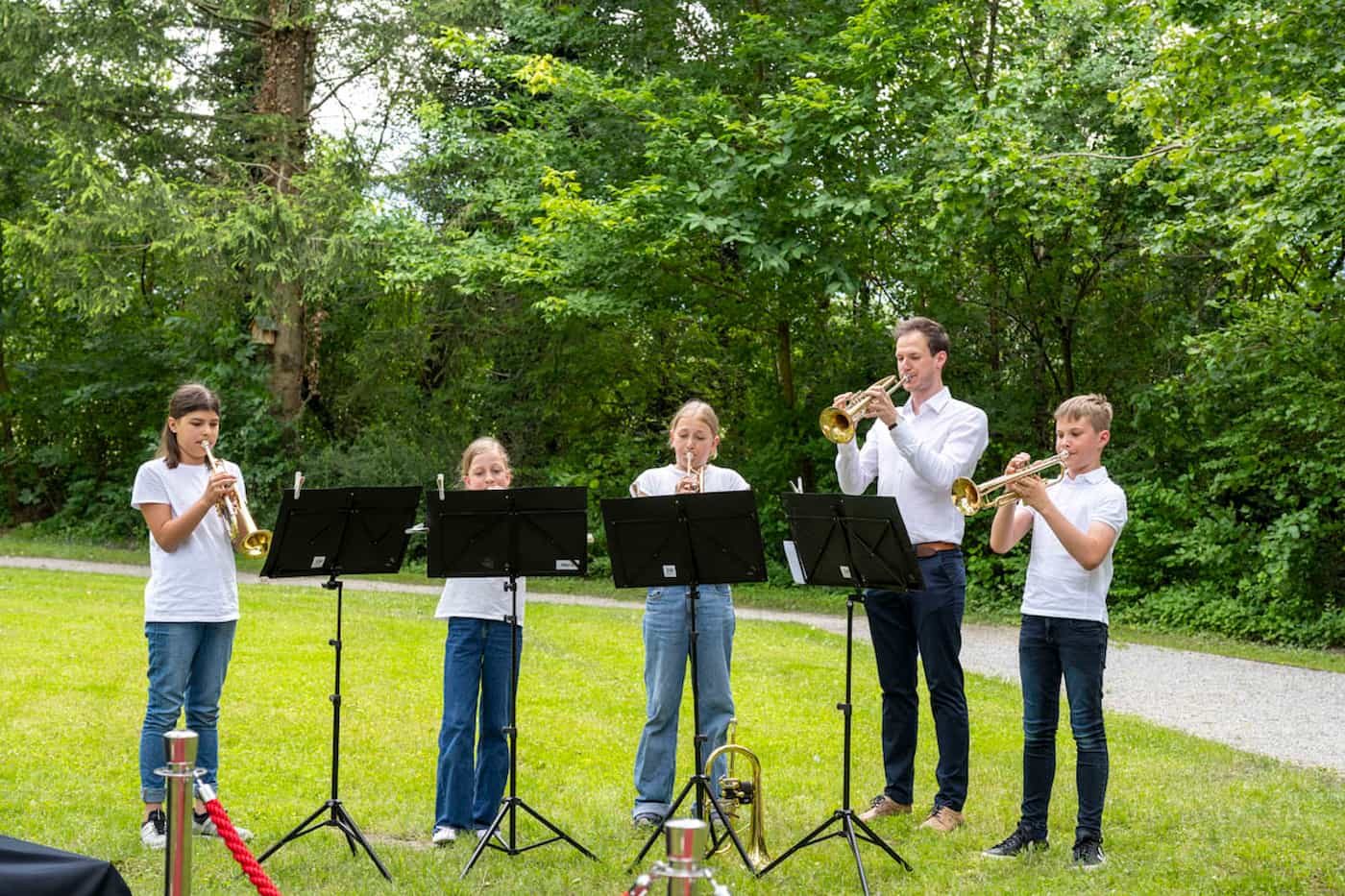  Das Trompeten-Ensembles «Trompeli», geleitet von Lukas Hirzberger von der Liechtensteinischen Musikschul