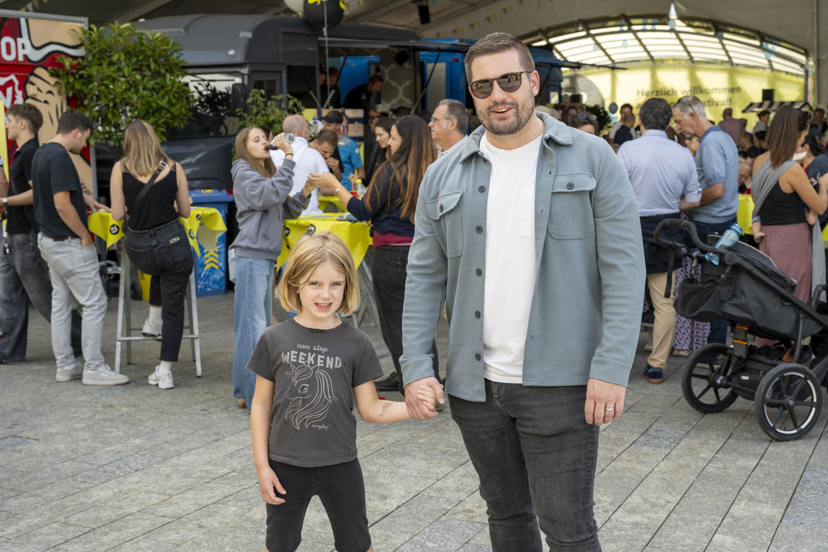 Bürgermeister Florian Meier mit Tochter