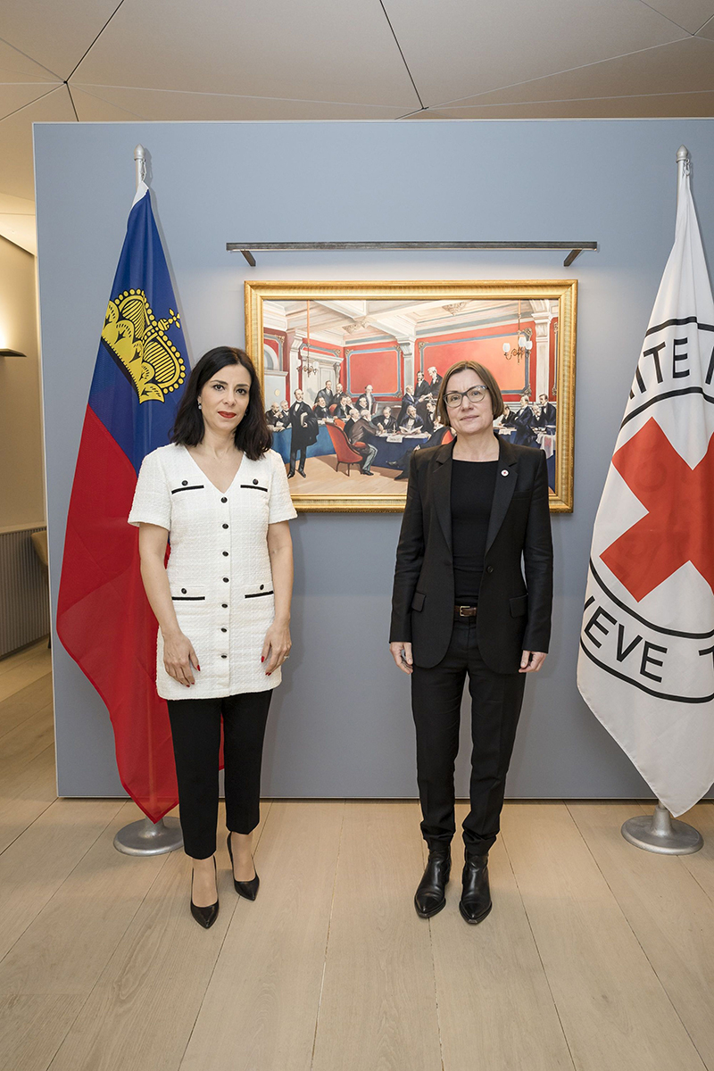 Regierungsrätin Dominique Hasler beim Treffen mit Mirjana Spoljaric Egger, Präsidentin des Internationalen Komitees vom Roten Kreuz (IKRK) - (Quelle: Thomas Ruhland)