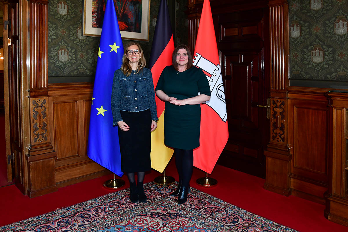 Regierungschefin-Stellvertreterin Sabine Monauni mit Katharina Fegebank Zweite Bürgermeisterin © Cetin Yaman