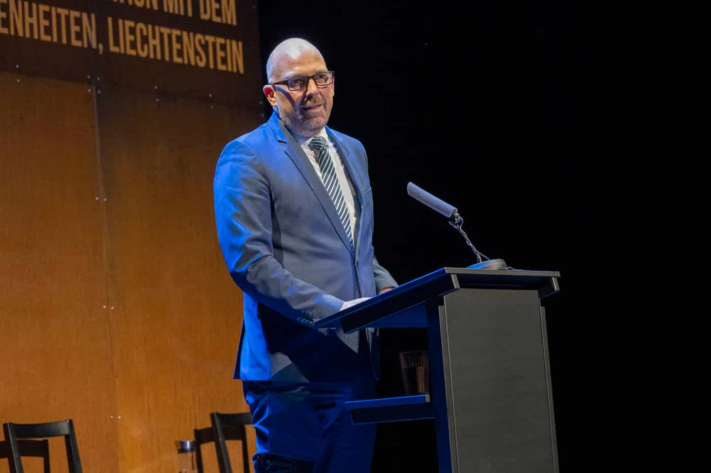 Regierungschef Daniel Risch bei der Begrüssungsrede zur Abschlussveranstaltung / Fotos: © exclusiv