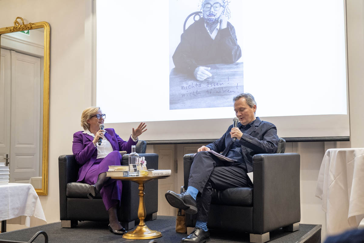 Alexa Ritter, Kunst- und Kulturbeauftragte des Grand Resorts und Autor Julian Schütt © exclusiv