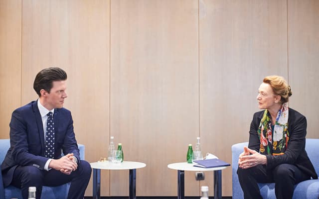 Kulturminister Manuel Frick beim Arbeitsgespräch mit Marija Pejčinović Burić, Generalsekretärin des Europarats (Quelle: Candice Imbert) 