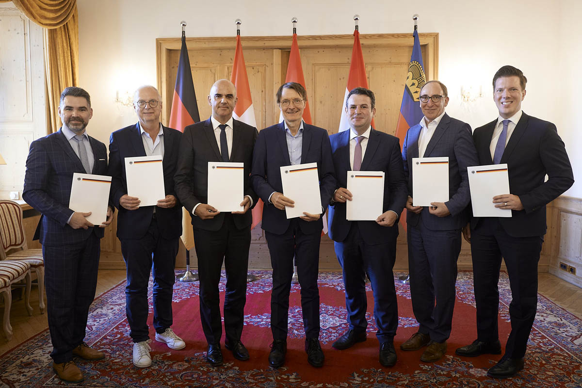 Regierungsrat Manuel Frick am Sozial- und Gesundheitsquintett bei Berlin