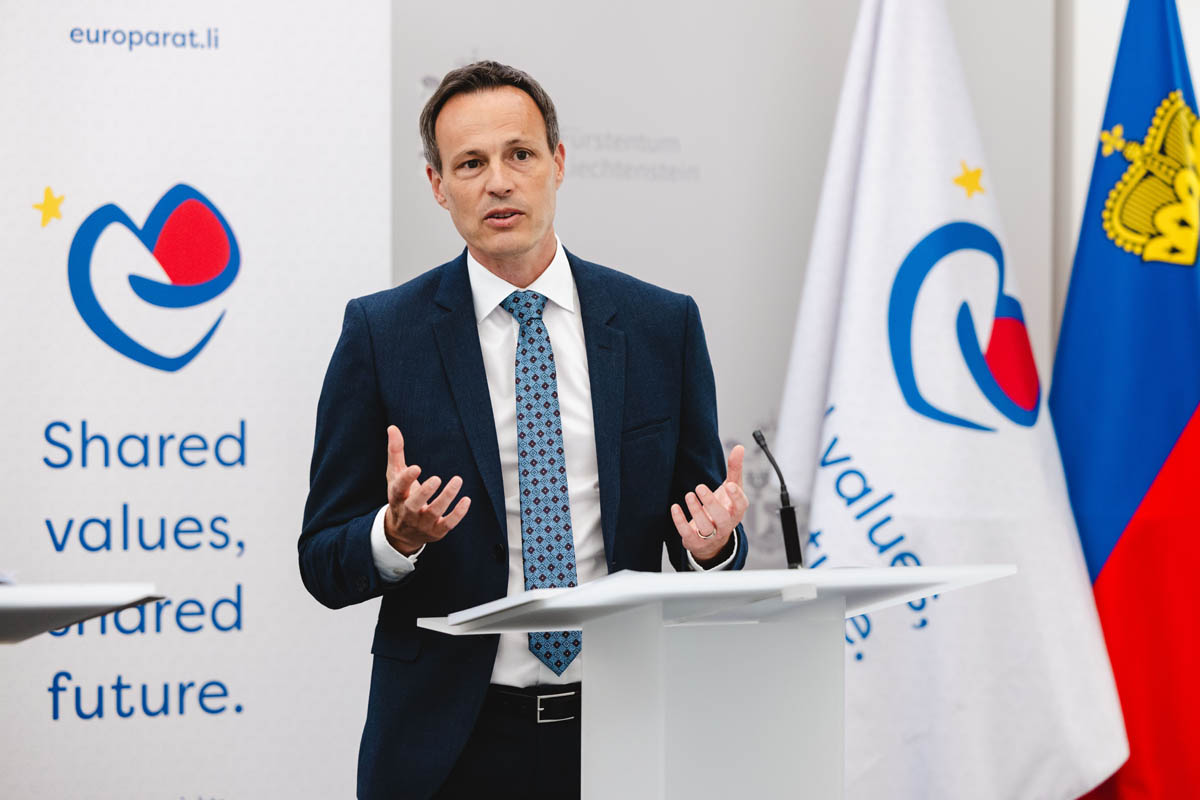 Amtsleiter Martin Frick präsentierte das Rahmenprogramm in Liechtenstein, zu dem die Bevölkerung herzlich eingeladen ist.