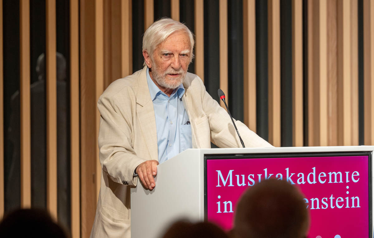 Prof. Jürg Kesselring | © exclusiv