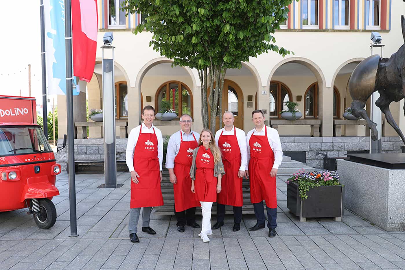 Initianten des neuen Genussfestivals in Vaduz: Paul Arni, VP Bank; Bürgermeister Manfred Bischof; Aylin Erdogan, Erlebe Vaduz; Tobias Wehrli, VP Bank und Markus Goop, Eventagentur Skunk AG