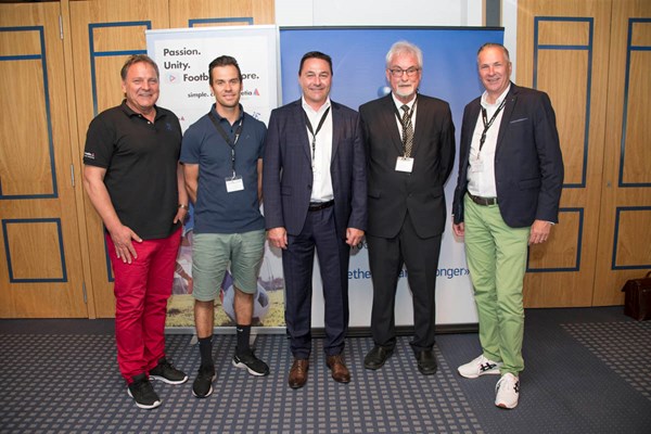 Medienorientierung der FOOTBALL IS MORE Foundation