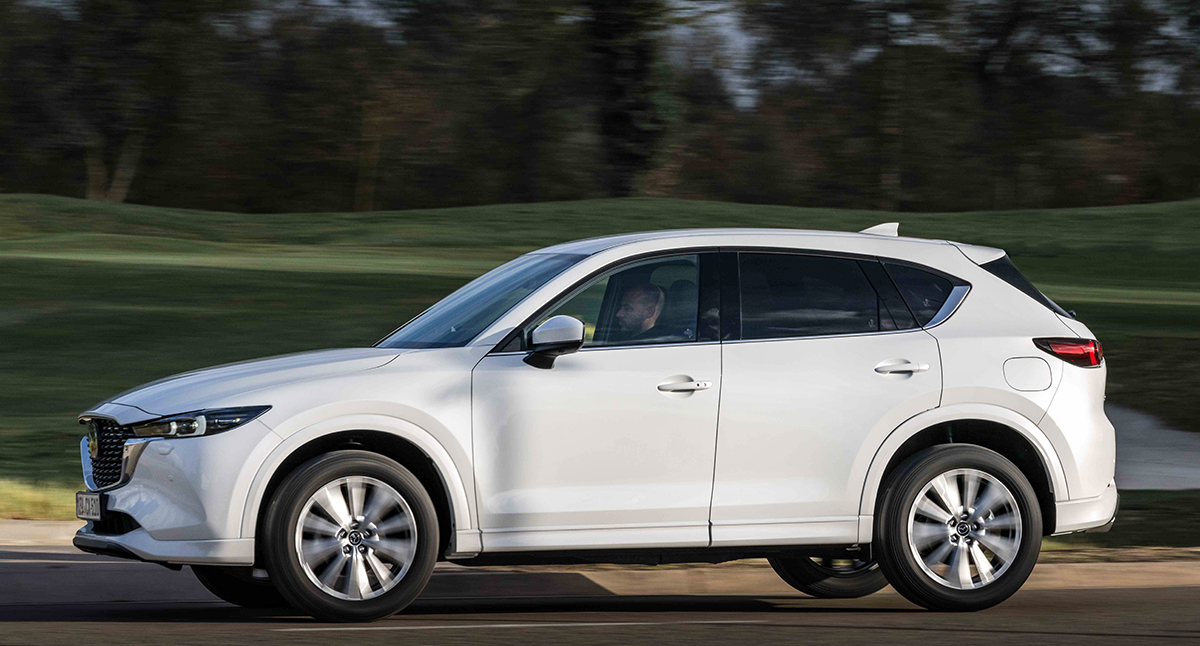 Ein japanischer SUV im Galadress – der Mazda CX-5