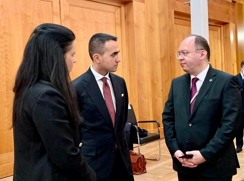 Regierungsrätin Dominique Hasler und die beiden Aussenminister aus Italien und Rumänien: Luigi di Maio und Bogdan Aurescu 