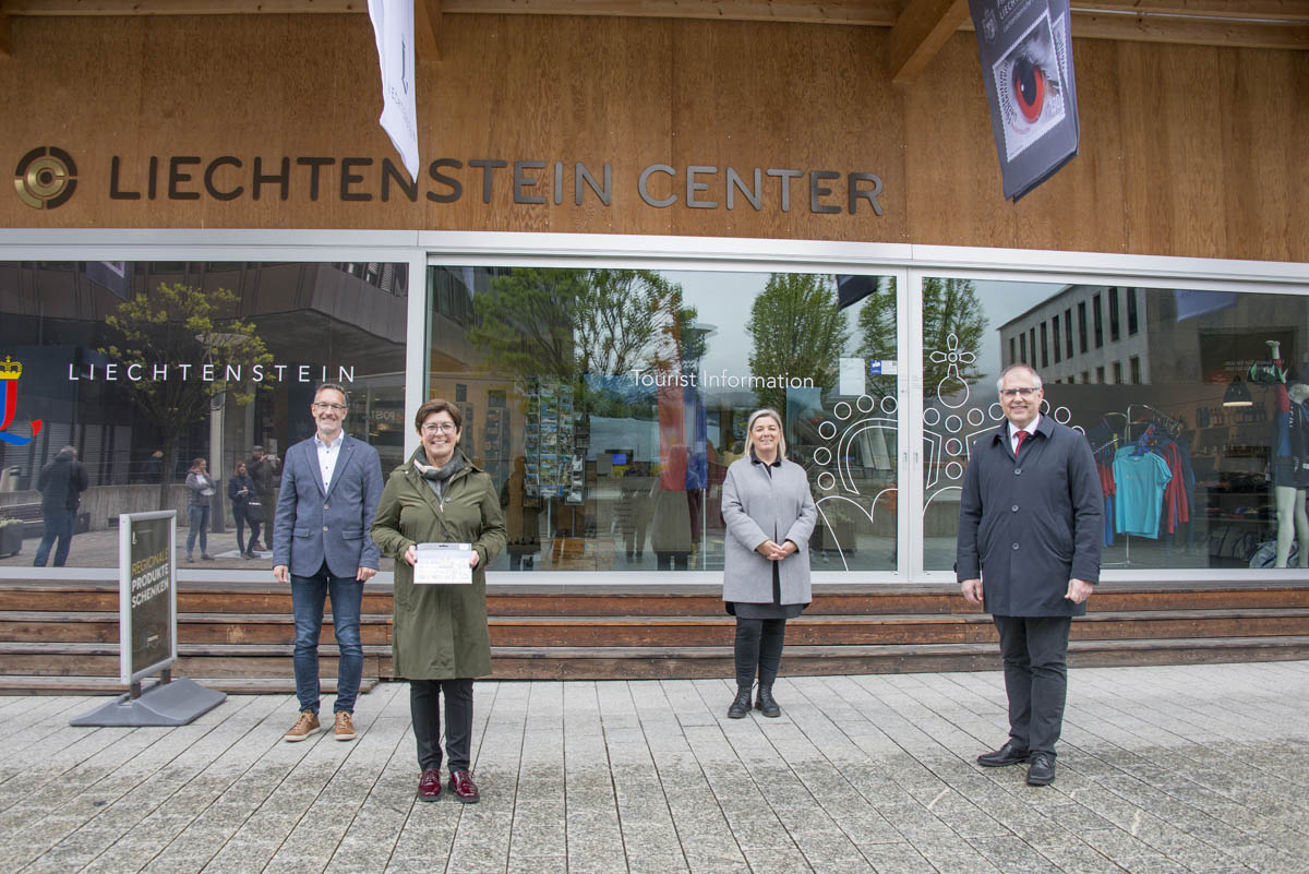 Briefmarken-Erlebnis im Städtle Vaduz – Eröffnung «Picturewalk»