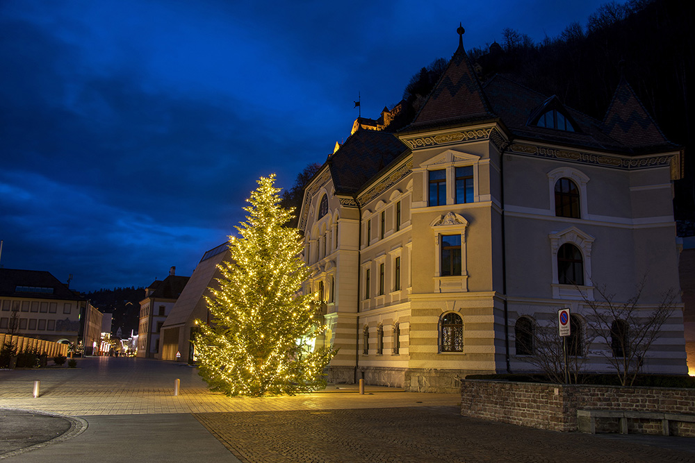 Regierungsviertel in Vaduz - Weihnachten 2021 - Impressionen