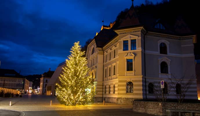 Regierungsviertel in Vaduz - Weihnachten 2021 - Impressionen