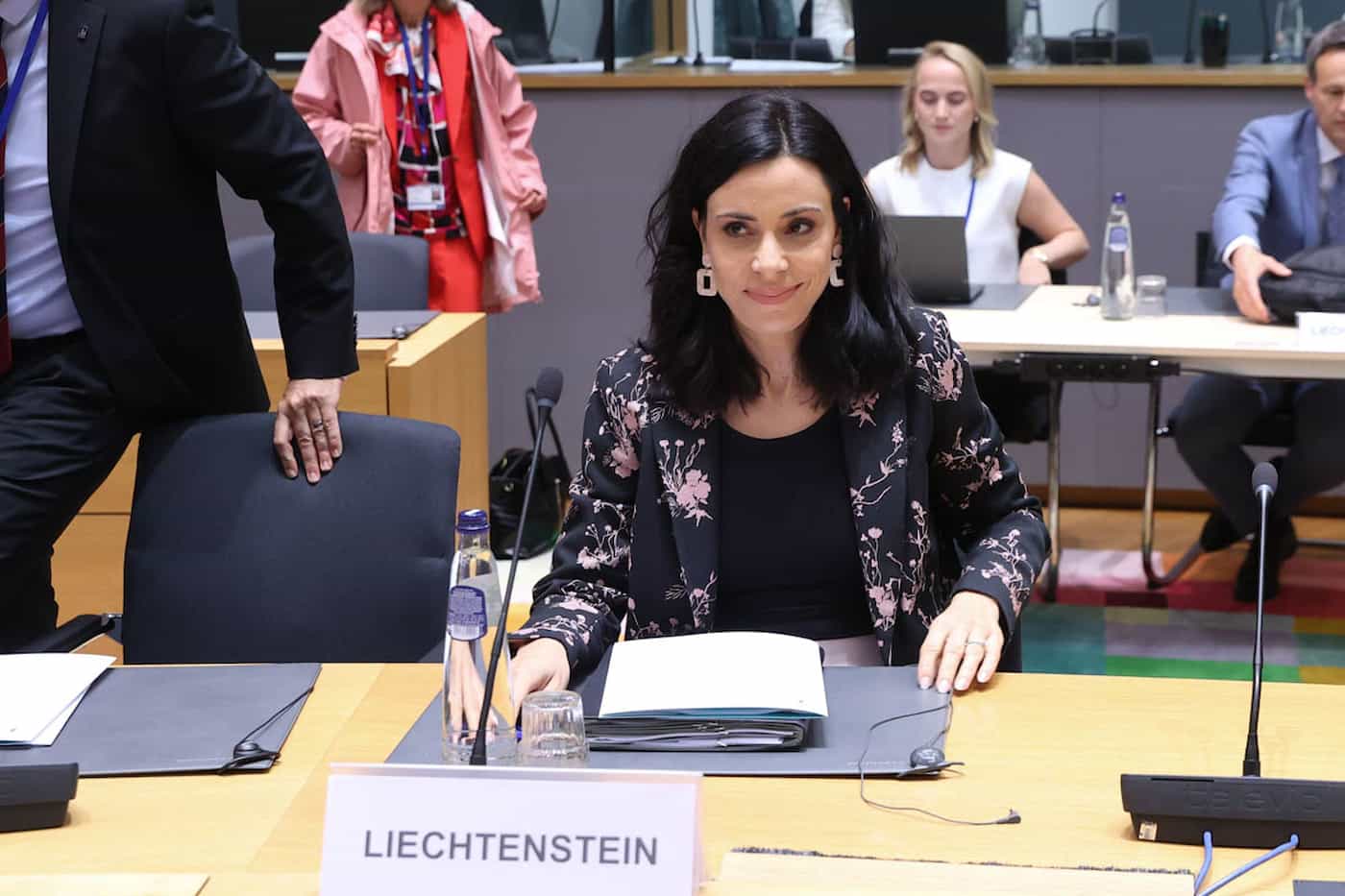 EWR-Rat mit Aussenministerin Dominique Hasler. (Quelle: Elio Germani)