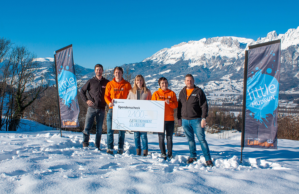 Kinder laufen für Kinder – Bank Frick LieMudRun übergibt Spende an SOS-Kinderdorf