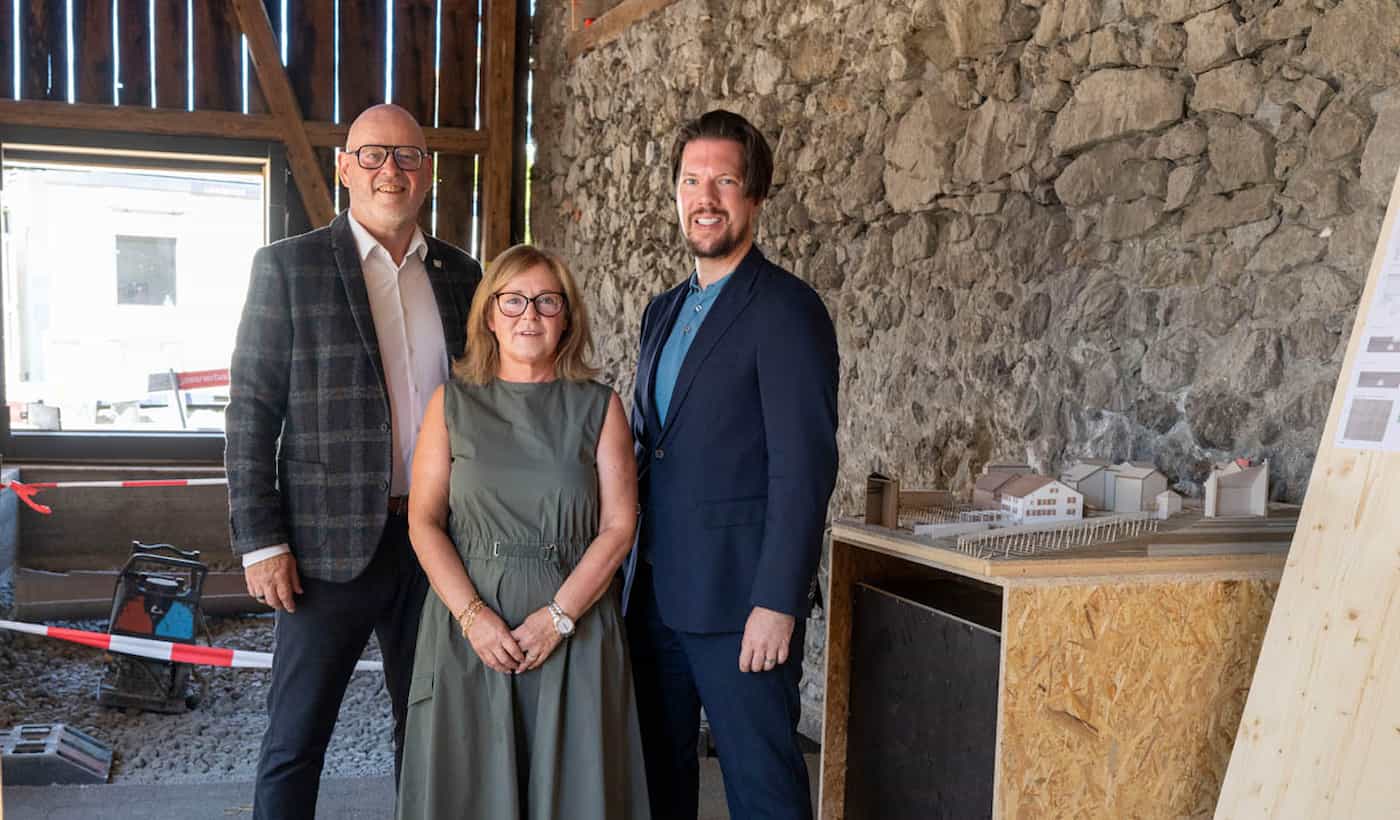 (v.l.) Patrik Birrer, Leiter des Amts für Kultur, Antje Moser, Gemeinderätin Vaduz und Vorsitzende der Kulturkommission, Manuel Frick, Minister für Gesellschaft und Kultur 
