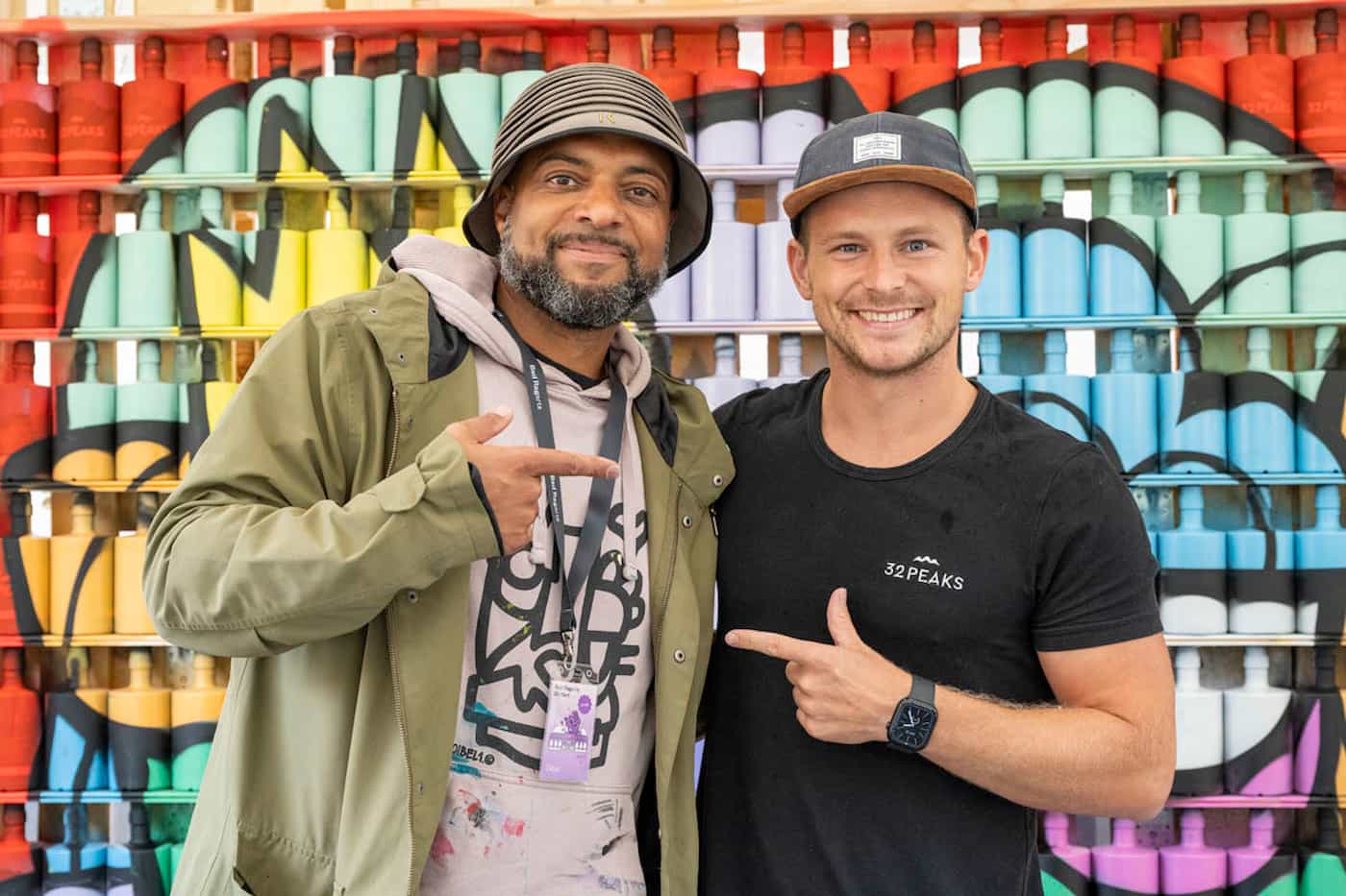 Der bekannte Urban-Art-Künstler Oibel1 und Daniel Knapp von 32Peaks