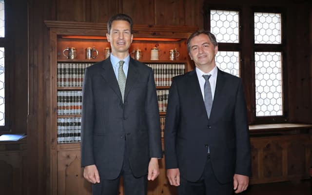 S.D. Erbprinz Alois von und zu Liechtenstein und S.E. Sami Ukelli, Botschafter der Republik Kosovo