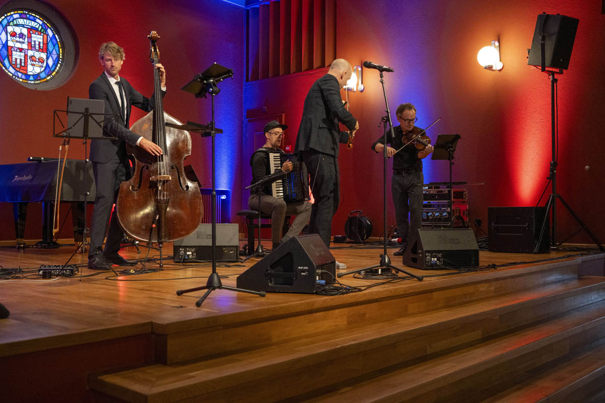 VADUZ CLASSIC 2025 – 28. August: After Work Concert – Uwaga!