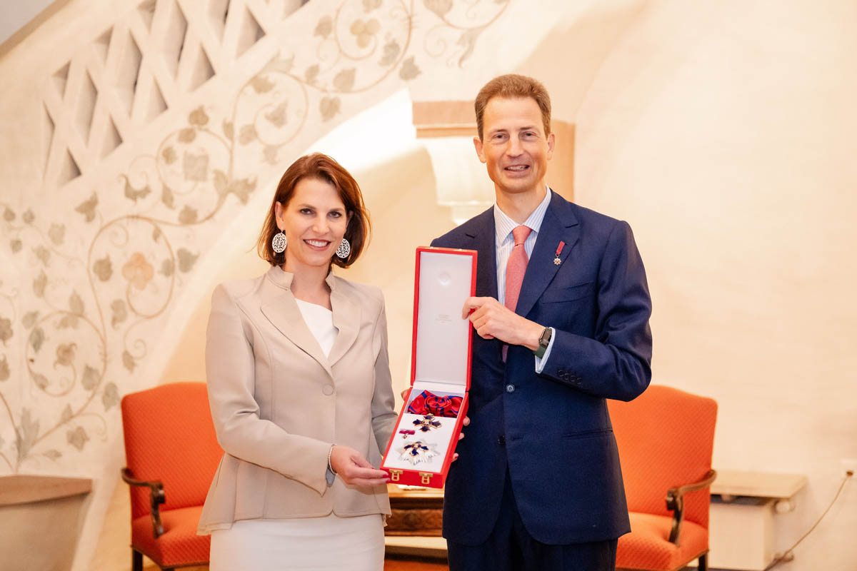 Ordensverleihung auf Schloss Vaduz